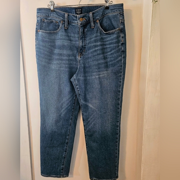 J.Crew~Essential Straight Jean~Size 33~Style # BJ823~ - Picture 1 of 10